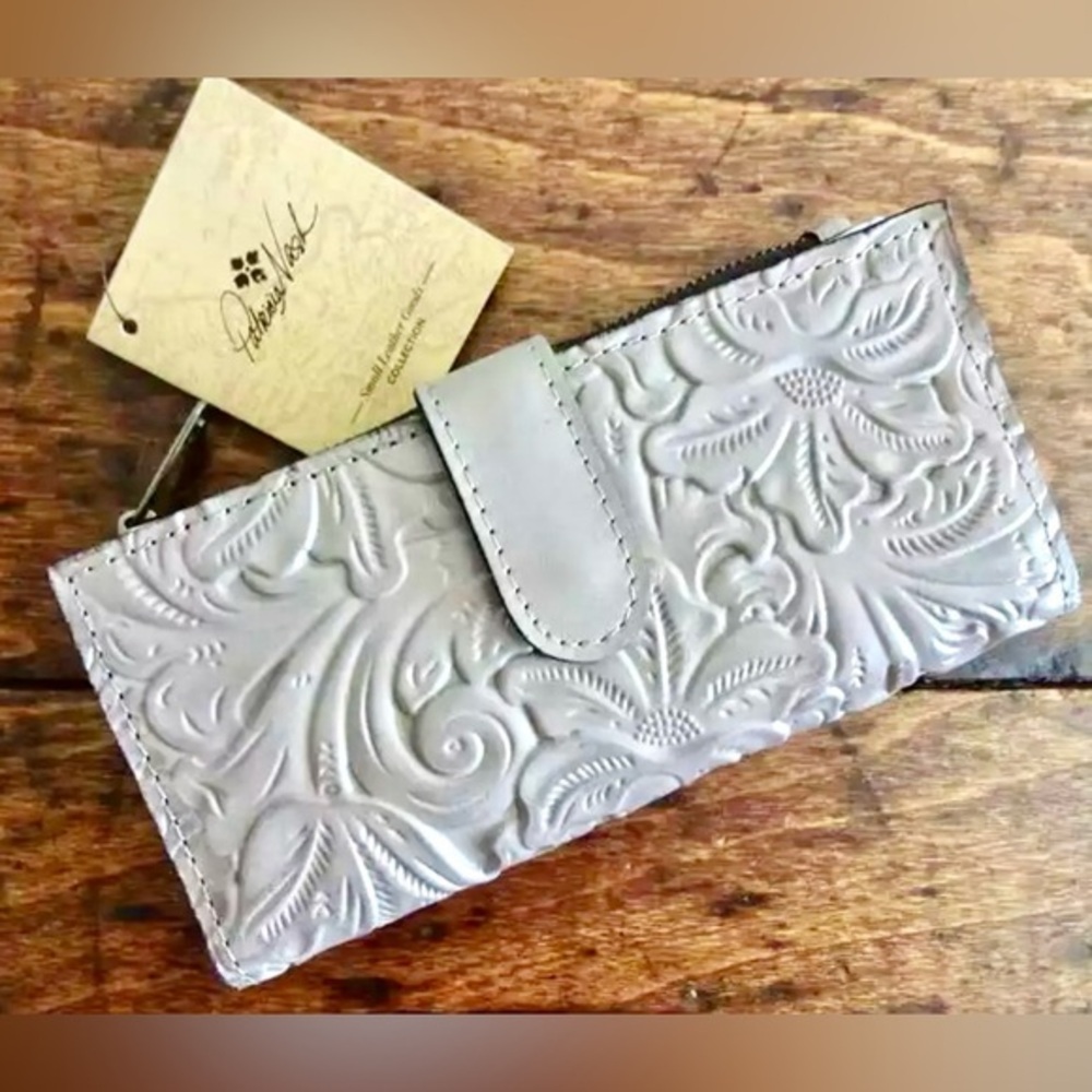 PATRICIA NASH Nazari STONE GRAY Tooled FLORAL RFID Leather BIFOLD WALLET NWT